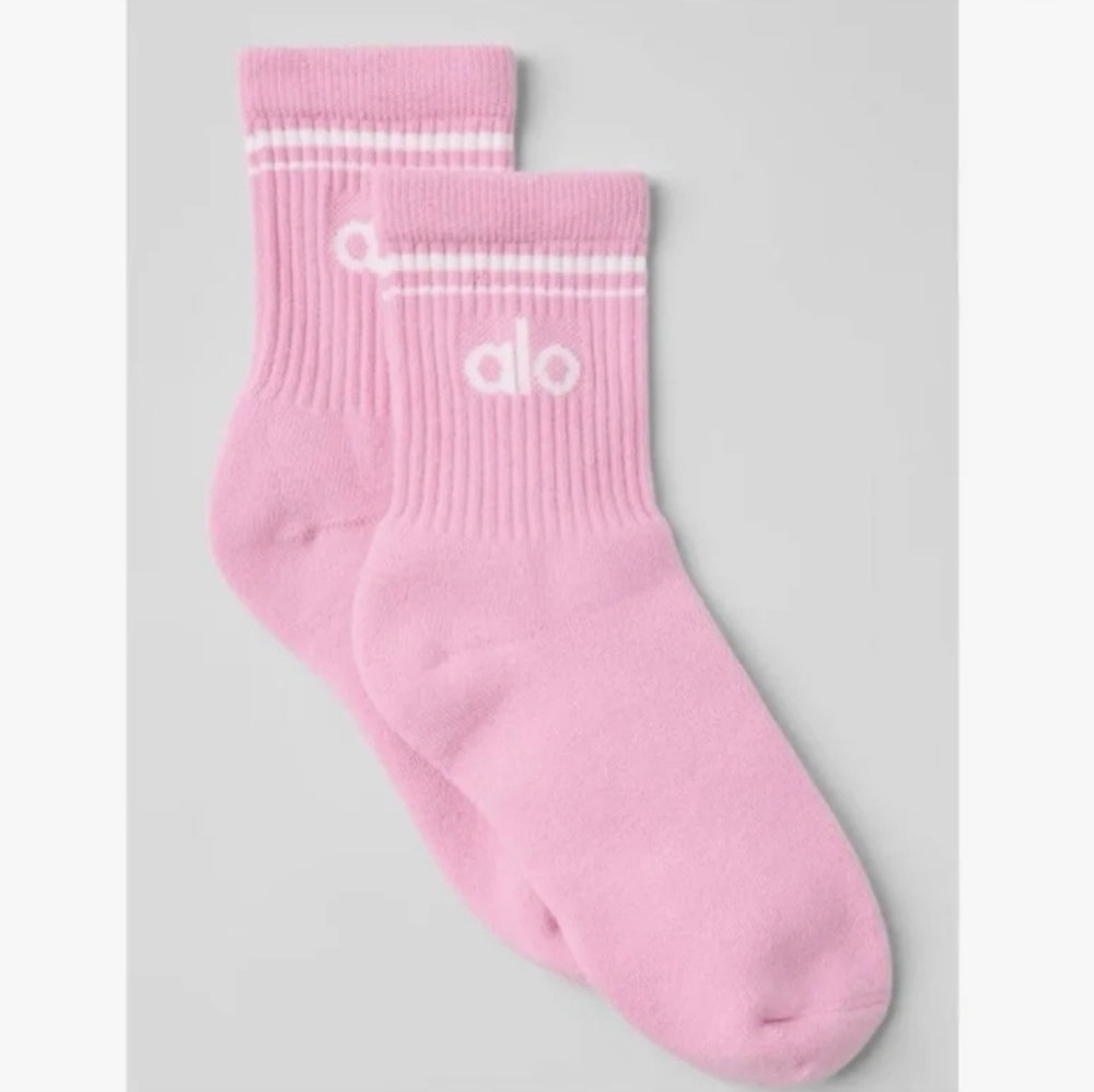Alo Yoga Unisex Half-Crew Sock Athletic Sweet pink/White Medium $34